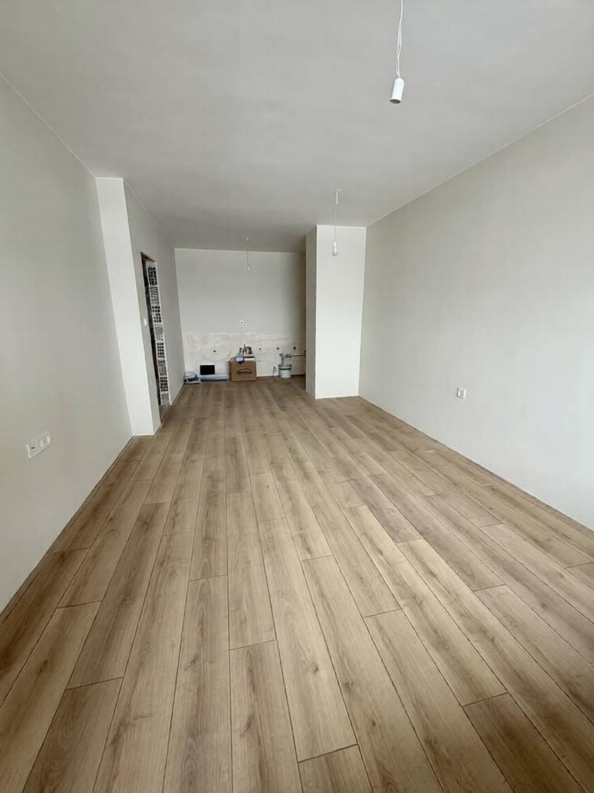 Двустаен до КЛЮЧ - кв. Тракия 2