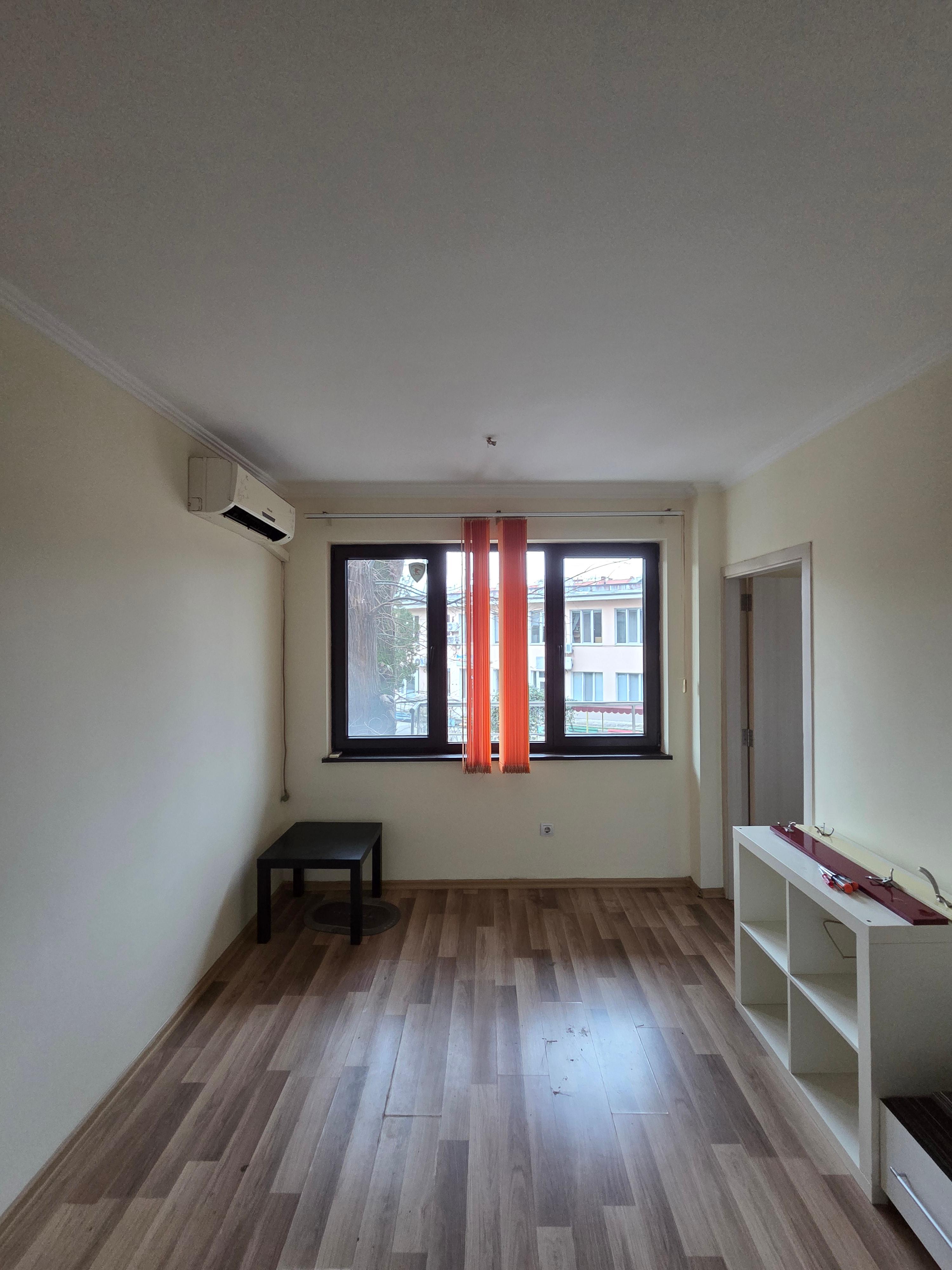 Двустаен обзаведен апартамент - ”Център” град Пловдив  2